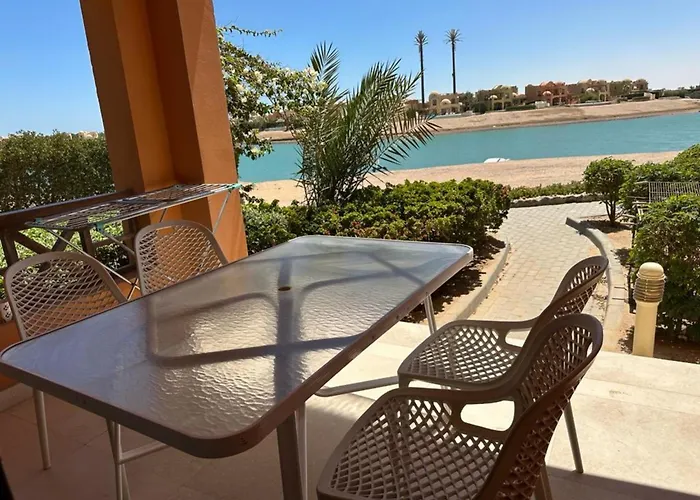 Apartment West Golf El Gouna - 4 *