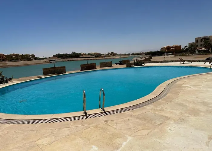 Apartment West Golf El Gouna - 4 *
